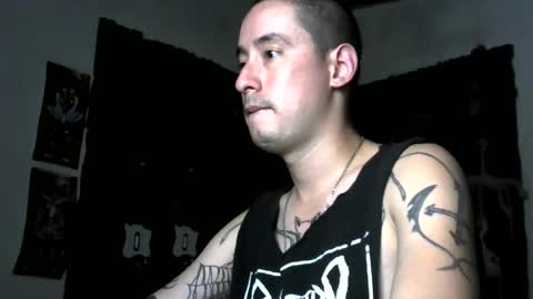 Snapshot of vampireathome chatting on October 23, 5:22 am vampireathome online show from October 23, 5:22 am
