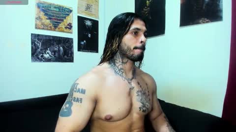 vanvelckan_ online show from February 18, 4:43 am