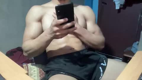 Snapshot of veilofstrength11 chatting on October 21, 1:52 am veilofstrength11 online show from October 21, 1:52 am