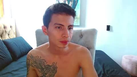 velk_hot1 online show from March 25, 1:59 pm