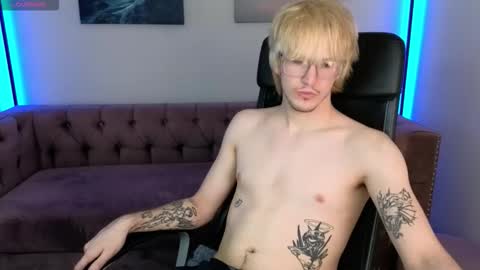 velvetbite online show from January 8, 10:20 am