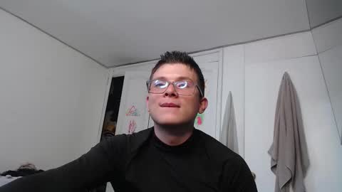 venumbestia online show from November 19, 5:02 pm