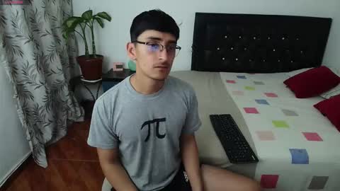 versatileguuy online show from September 17, 2:23 am