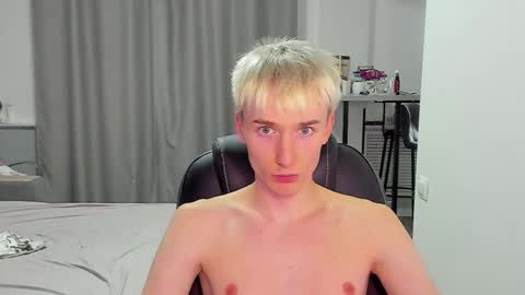 vibemygirl online show from September 26, 11:52 am