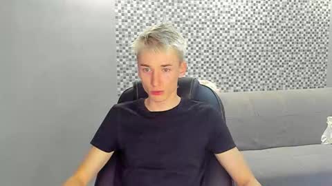 vibemygirl online show from September 12, 2:06 pm