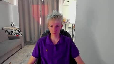 vibemygirl online show from September 20, 10:48 am