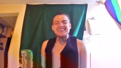 V I B R A N D A online show from March 10, 9:32 pm