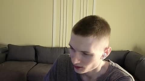 Max online show from April 2, 2:47 pm