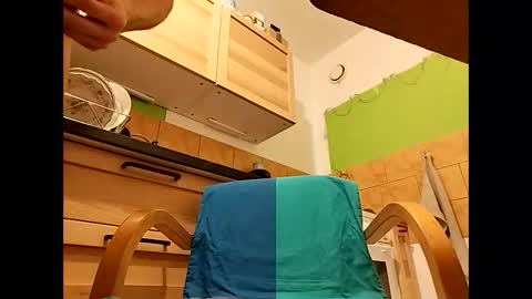 Snapshot of viktor26a chatting on December 26, 12:59 pm Victor online show from December 26, 12:59 pm