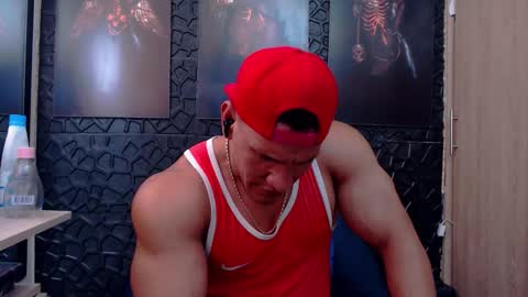 Viktor Herrera online show from March 6, 4:37 pm