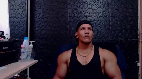 Viktor Herrera online show from February 13, 4:34 pm