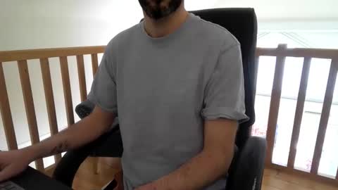 Snapshot of vince_du_80 chatting on October 30, 10:05 am Vince online show from October 30, 10:05 am