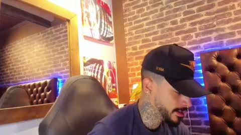 ---Vinzen--- online show from November 12, 4:18 am