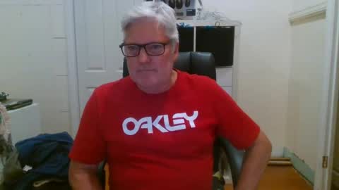 Snapshot of viper654321 chatting on January 24, 7:41 am viper654321 online show from January 24, 7:41 am