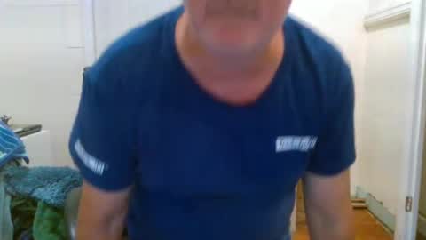 Snapshot of viper654321 chatting on March 4, 8:02 am viper654321 online show from March 4, 8:02 am