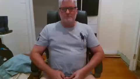 Snapshot of viper654321 chatting on December 23, 7:28 am viper654321 online show from December 23, 7:28 am