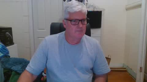 Snapshot of viper654321 chatting on March 8, 8:40 am viper654321 online show from March 8, 8:40 am