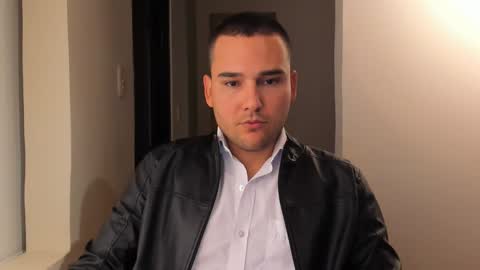 Vito Ferrer online show from February 6, 1:27 am