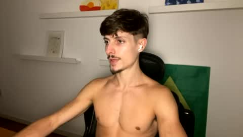 vitoraugustoxxx online show from July 7, 8:56 pm