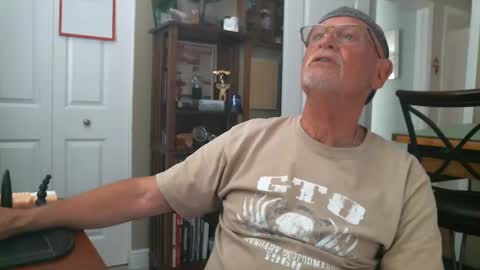 Vueuorme online show from February 9, 3:01 pm