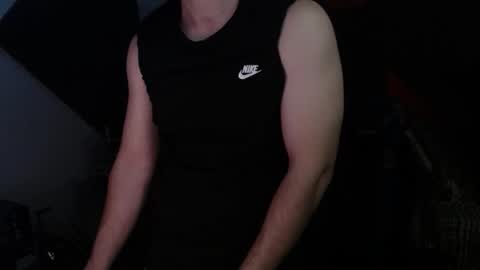 w33dgvy online show from May 10, 10:22 pm