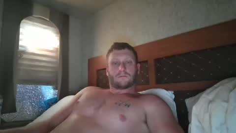 walllyyt online show from February 20, 6:13 pm