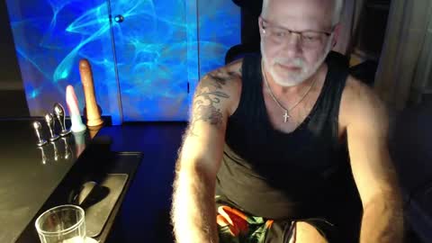 wasted_daze_ online show from April 15, 2:33 am