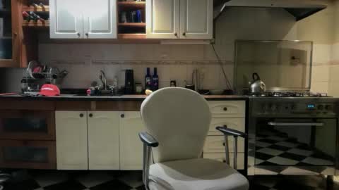 wearetwo online show from January 11, 9:02 am