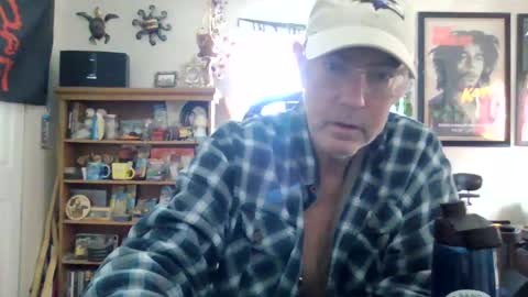 Snapshot of waterfire420 chatting on February 16, 4:42 pm waterfire420 online show from February 16, 4:42 pm