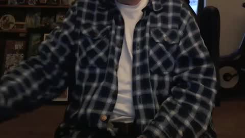 Snapshot of waterfire420 chatting on January 2, 12:02 am waterfire420 online show from January 2, 12:02 am