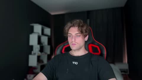 wellidonehere online show from November 3, 11:06 pm