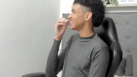 WES online show from February 9, 3:38 pm