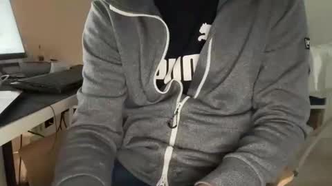 wet_adidasboy online show from November 25, 7:43 am