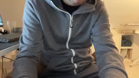 Snapshot of wet_adidasboy chatting on September 22, 5:29 am wet_adidasboy online show from September 22, 5:29 am