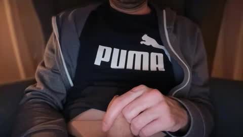 wet_adidasboy online show from February 5, 9:11 pm