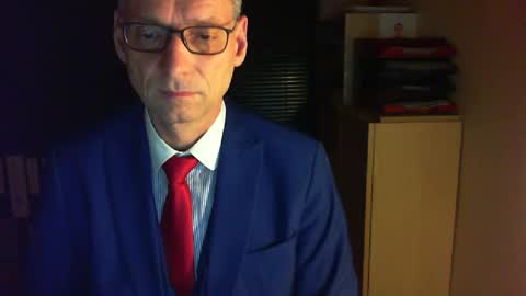 Snapshot of wetsuitedman chatting on February 27, 5:26 pm Franz online show from February 27, 5:26 pm