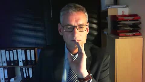 Snapshot of wetsuitedman chatting on October 13, 3:18 pm Franz online show from October 13, 3:18 pm