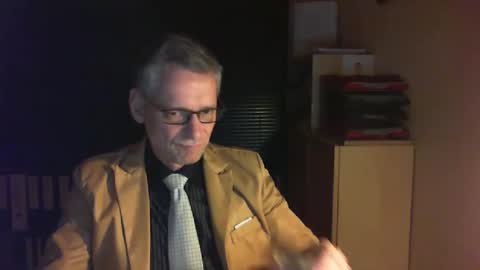 Snapshot of wetsuitedman chatting on February 21, 5:31 pm Franz online show from February 21, 5:31 pm