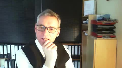 Snapshot of wetsuitedman chatting on December 27, 11:06 am Franz online show from December 27, 11:06 am