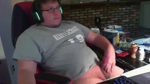 whateverdude555 online show from November 18, 10:23 pm