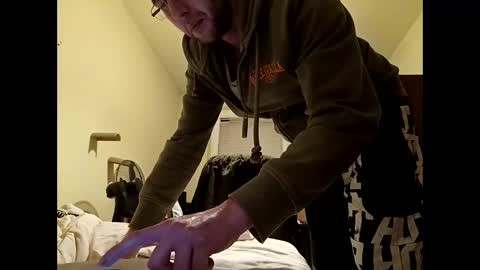 stoffy online show from December 12, 2:04 am