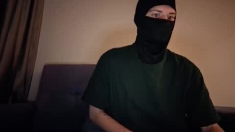 whispero_o online show from October 13, 7:09 pm