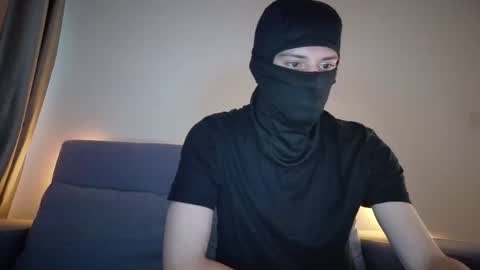 whispero_o online show from October 10, 7:57 am