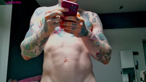 Max online show from October 27, 3:42 am