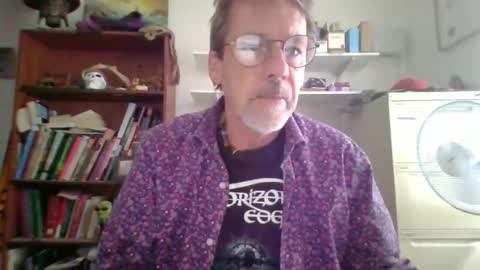 whiteboomer online show from December 22, 7:16 am