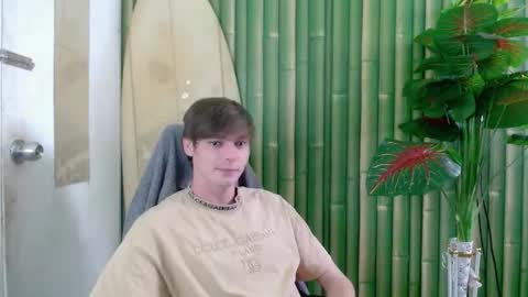 Snapshot of whiteboyinasia chatting on October 13, 2:39 am Christian online show from October 13, 2:39 am