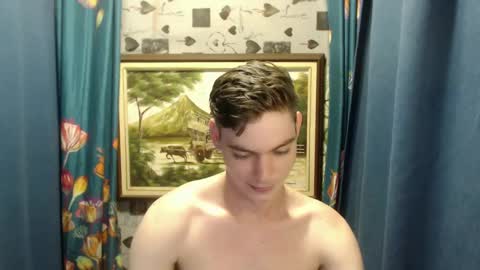 Snapshot of whiteboyinasia chatting on January 2, 3:37 am Christian online show from January 2, 3:37 am