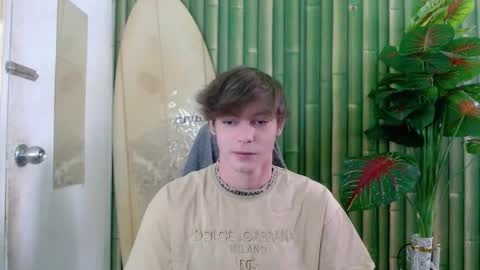 Snapshot of whiteboyinasia chatting on October 28, 6:38 am Christian online show from October 28, 6:38 am