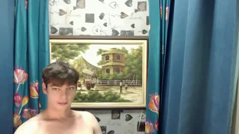 Snapshot of whiteboyinasia chatting on February 14, 2:50 am Christian online show from February 14, 2:50 am