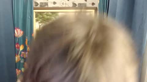 Snapshot of whiteboyinasia chatting on December 18, 4:20 am Christian online show from December 18, 4:20 am